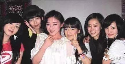 闺蜜吃娱乐圈瓜