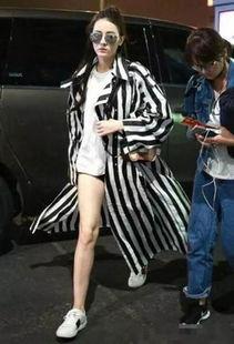 明星的走路,揭秘明星独特走路风格背后的魅力